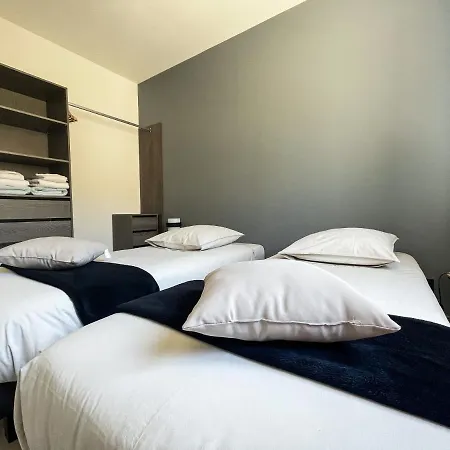 4 Etoiles Avec 2 Climatisation Et Piscine Privee *