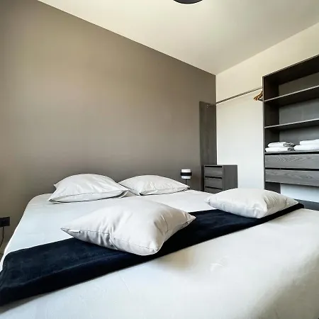 4 Etoiles Avec 2 Climatisation Et Piscine Privee 瓦纳斯